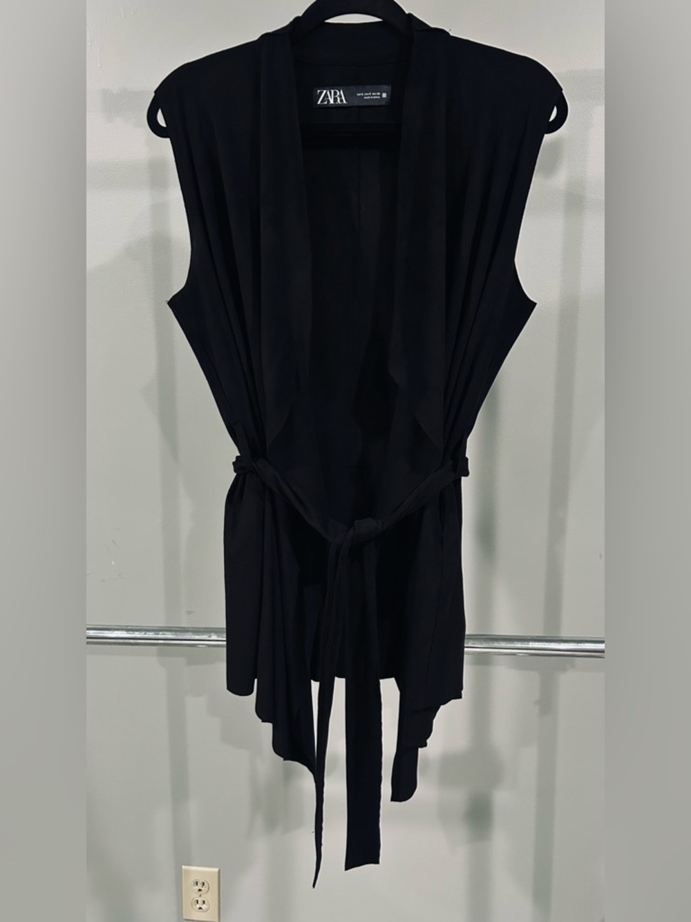 Zara Black Sleeveless Drape Vest with Tie Waist